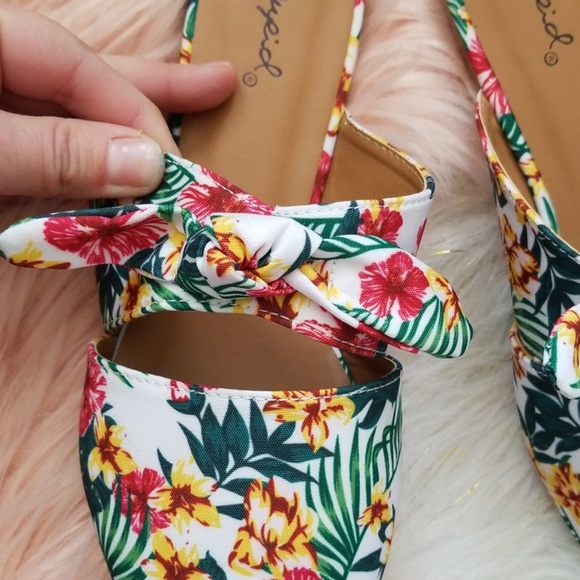 Tropical Floral Print Bow Mules - Picture 5 of 6
